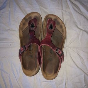 Size 39 Birkenstock’s, worn but still good